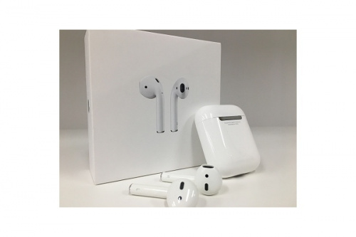 オーディオ機器のヘッドホン