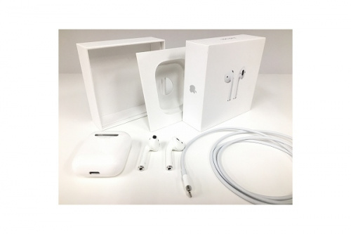 ヘッドホンのAirPods