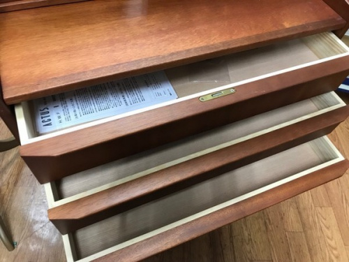 中古の家具