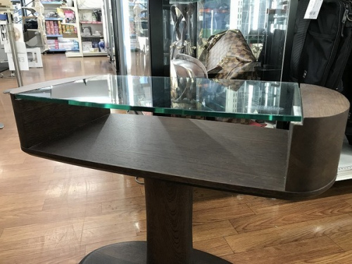 都内　ｶﾘﾓｸ　中古のｶﾘﾓｸ　ﾃｰﾌﾞﾙ　中古
