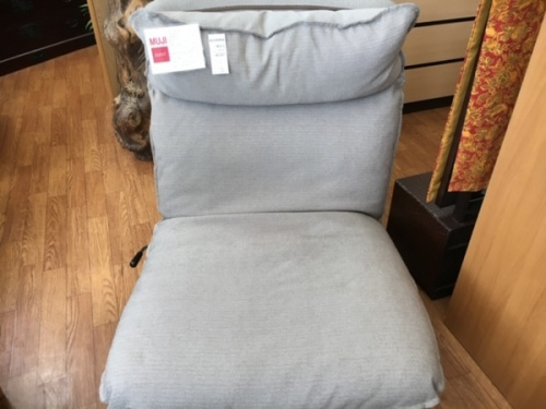 中古の家具