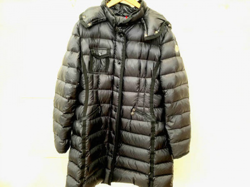 ダウンコートのMONCLER