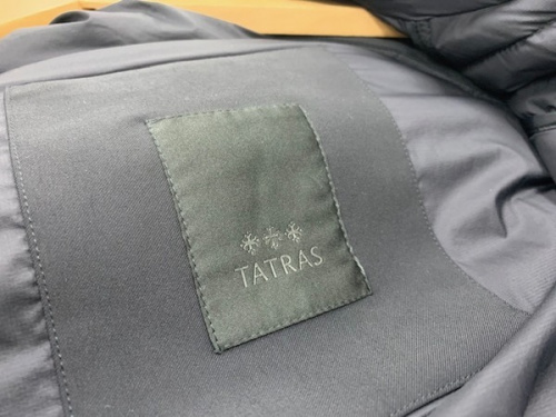 ダウンジャケットのTATRAS