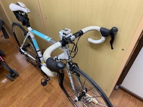 スポーツ用品の自転車