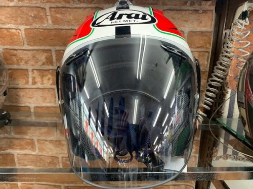 ヘルメットのarai