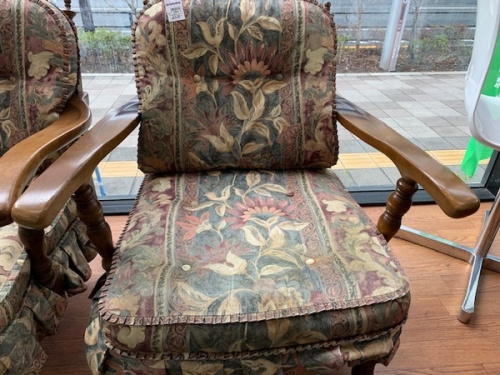 イスのダイニングチェアー