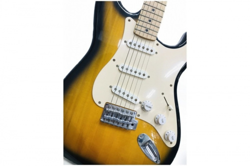 エレキギターのSquier by FENDER