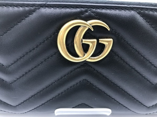 GUCCIの長財布