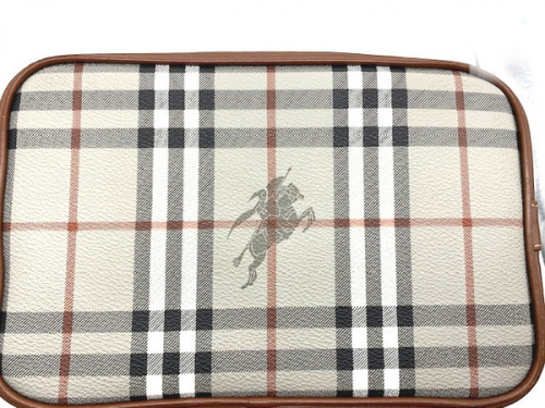 BURBERRY　西新井の足立西新井