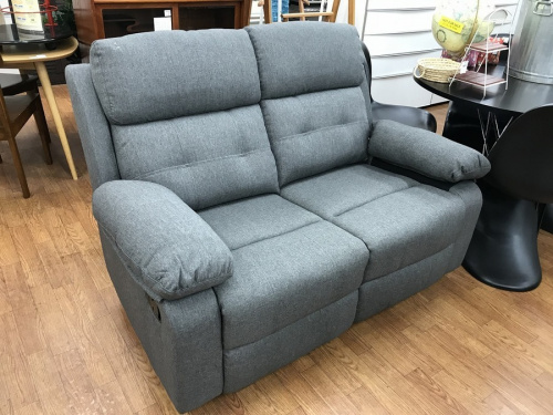 家具のソファ