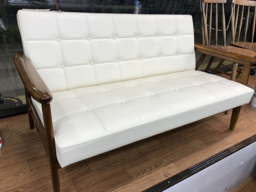 家具のソファ