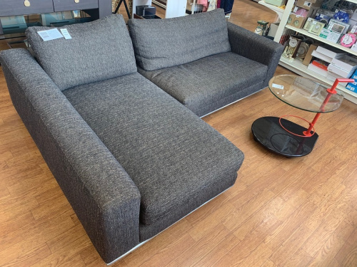 家具のソファ