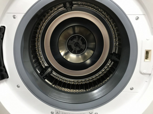 トレファク足立西新井のドラム式洗濯機