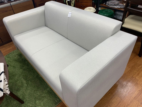 家具のソファ