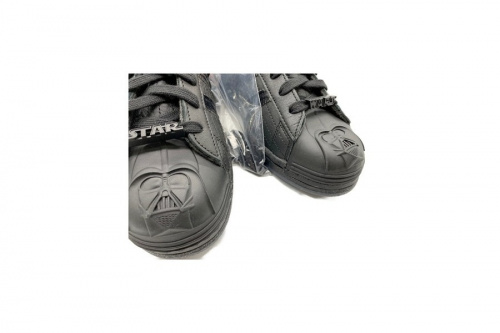 adidas x starwarsの2020年モデル