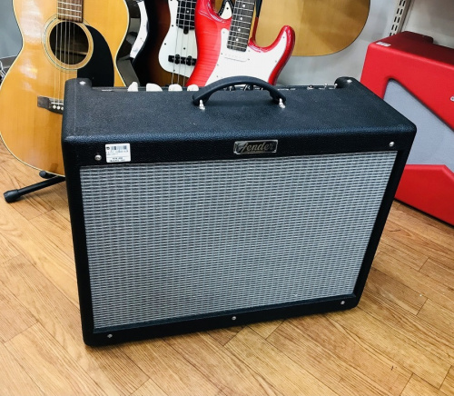 ギターの中古楽器屋