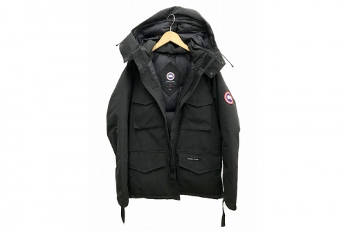 アウターのCANADA GOOSE