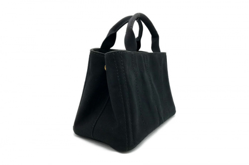 プラダの西新井