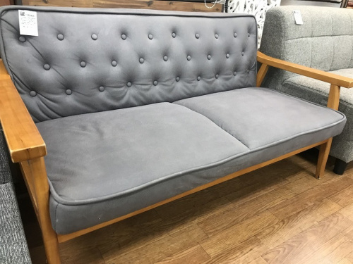 家具のソファ