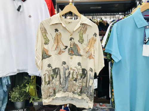 メンズファッションのアロハシャツ
