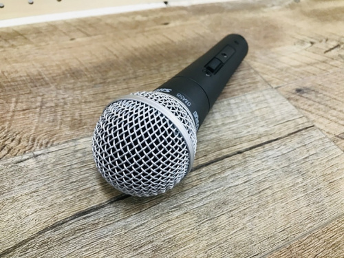 中古楽器屋のマイク