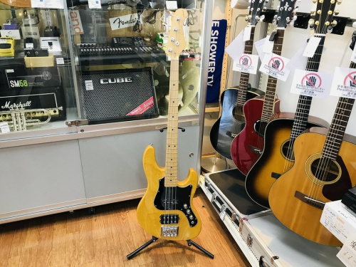 西新井 楽器のギター