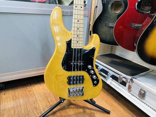 ギターの中古楽器屋