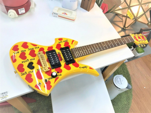 西新井 楽器のギター