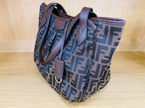 ズッカのFENDI