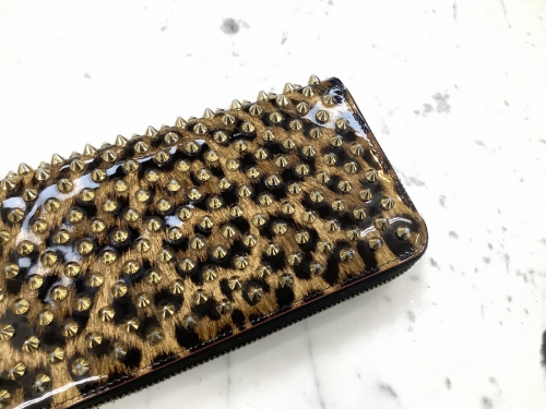 財布のChristianLouboutin
