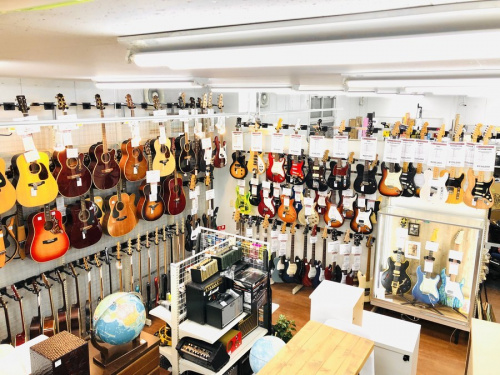 西新井 楽器のギター