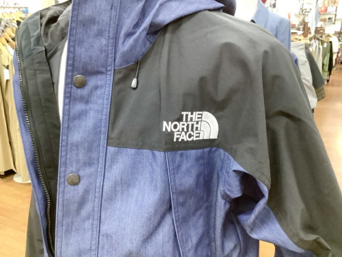 メンズファッションのマウンテンライト