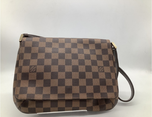 ブランド・ラグジュアリーのLOUIS VUITTON 足立西新井
