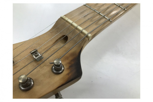 中古楽器のベース