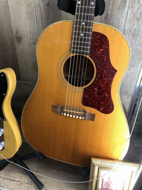 ギターの中古楽器