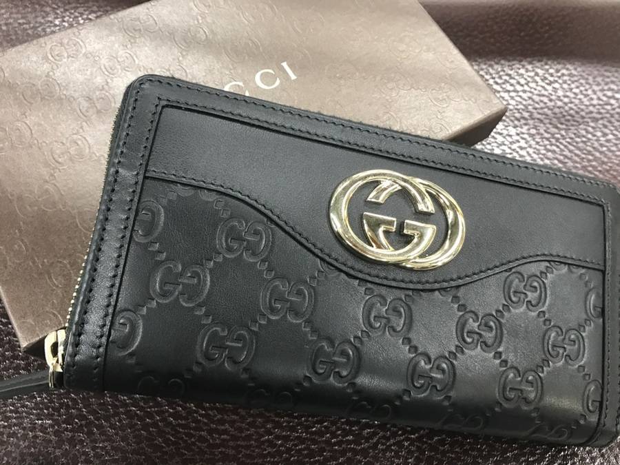 最上級の品質を。GUCCI(グッチ)シマ ラウンドファスナー長財布