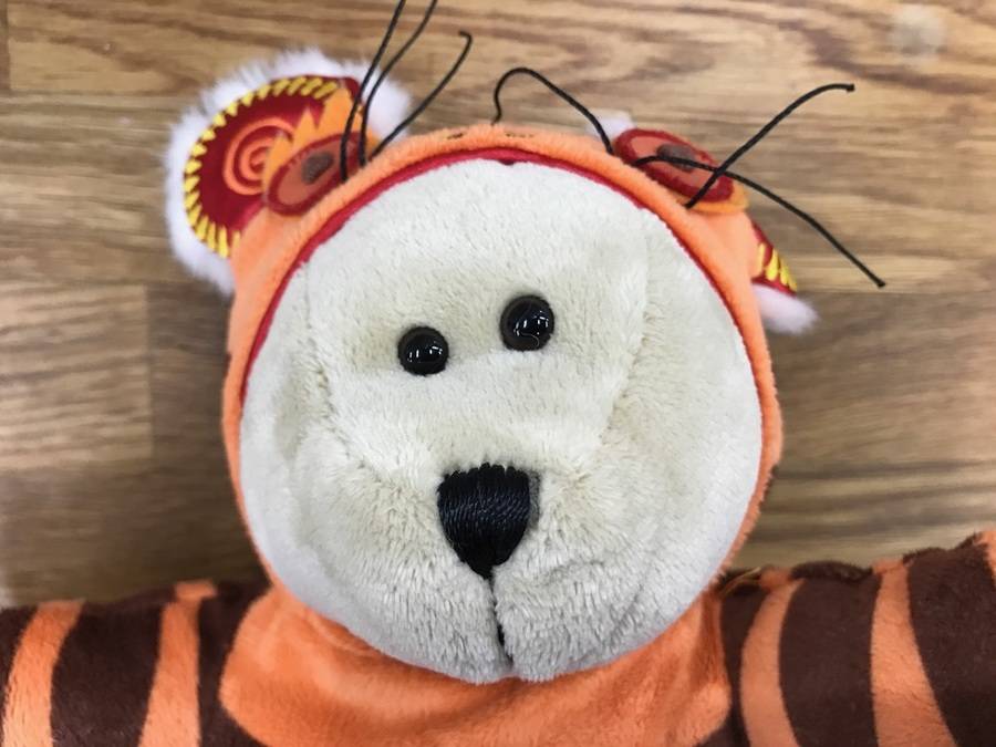 レア　スターバックス　ニューイヤー とら　タイガー　虎　ベアリスタ　2010 STARBUCKS(スターバックス) 2010年寅年のぬいぐるみ入荷しました