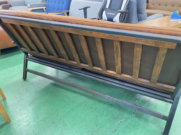 ACME Furniture入荷！】革張り3人掛けソファー、GRAND VIEW(グランド