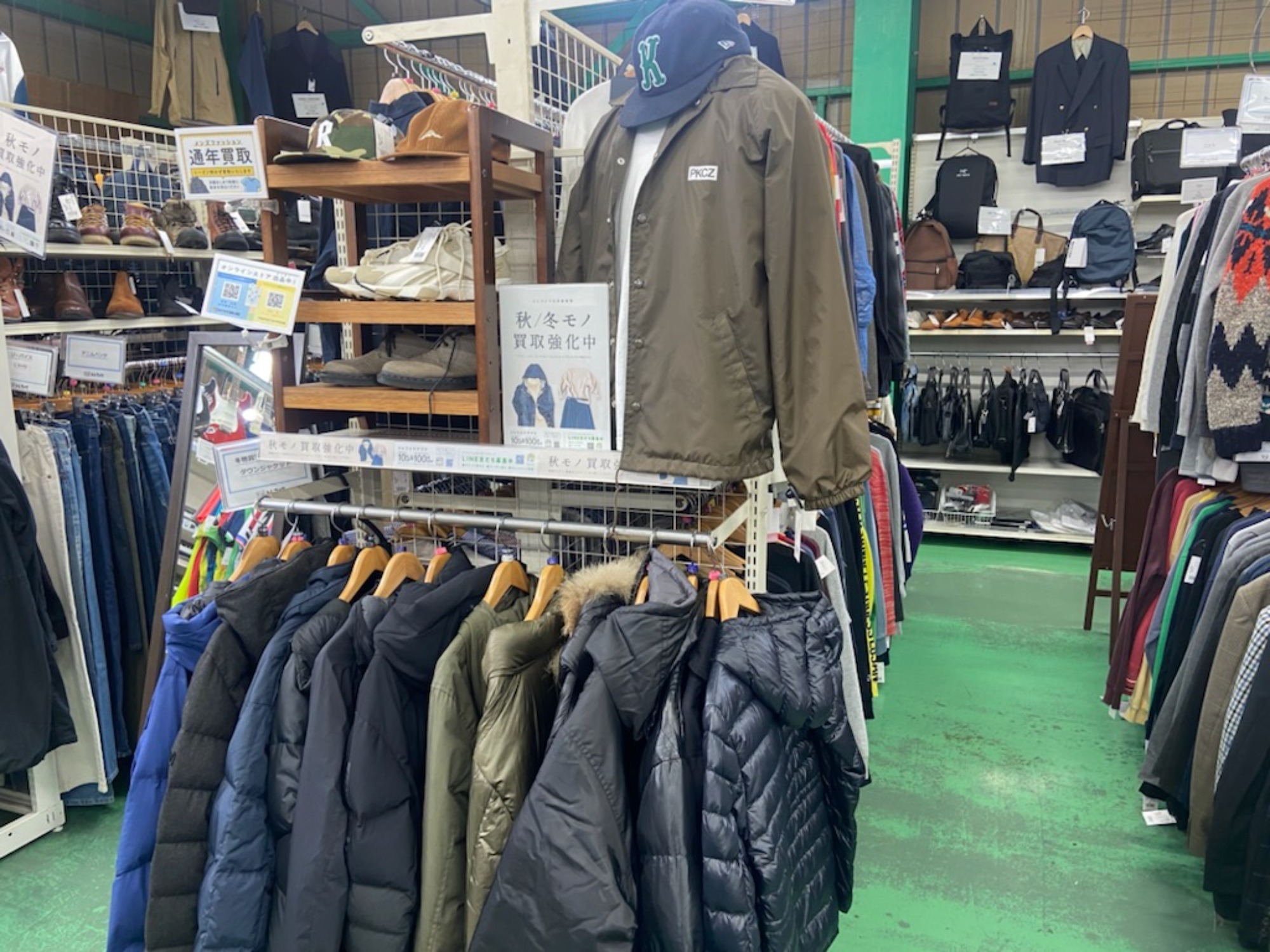 COMOLI/コモリ】キャバリーメルトンバルカラーコートのご紹介