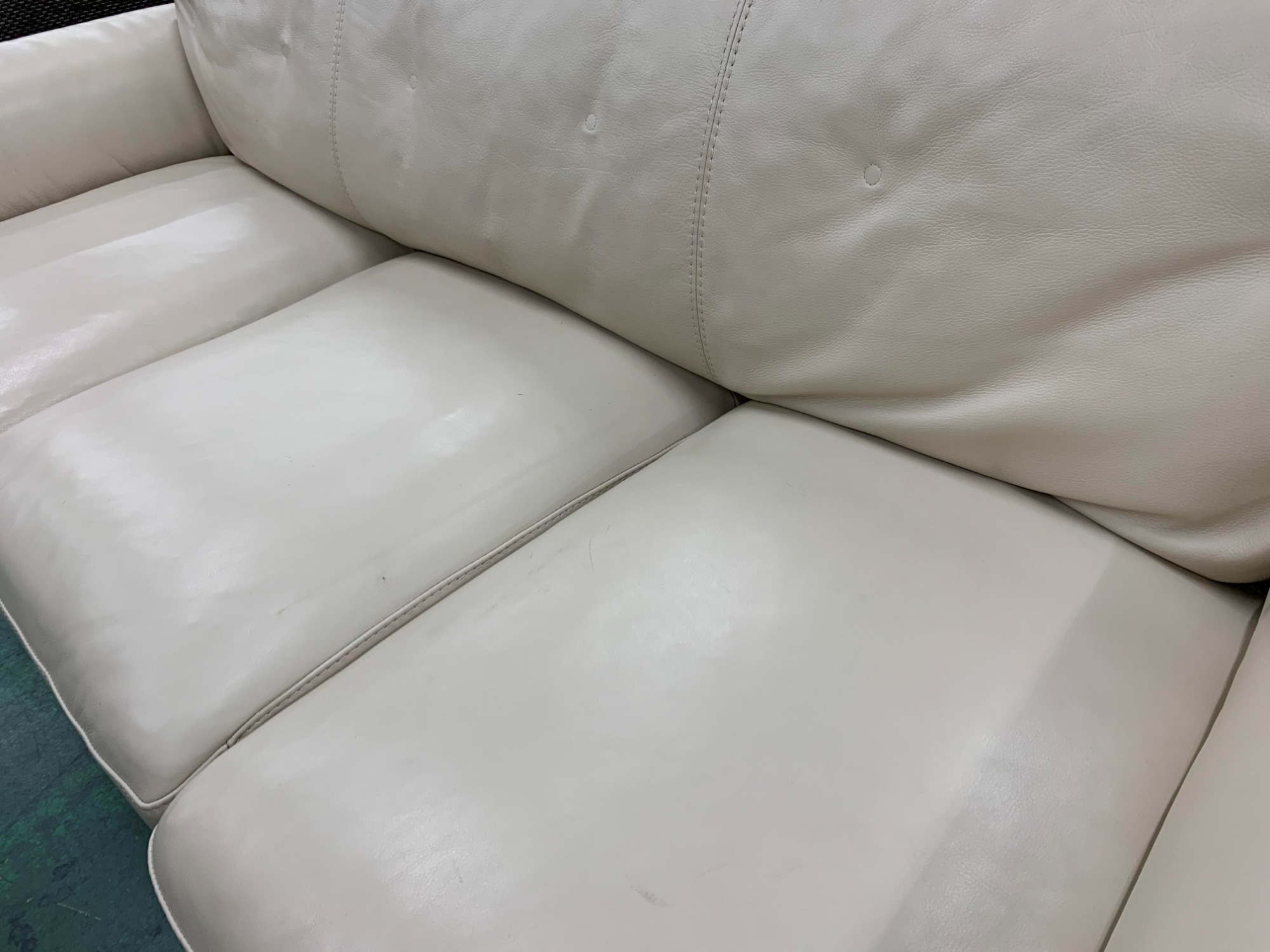 中古家具地域最大級！】 KEYUCA(ケユカ) 3人掛けソファーのご紹介です