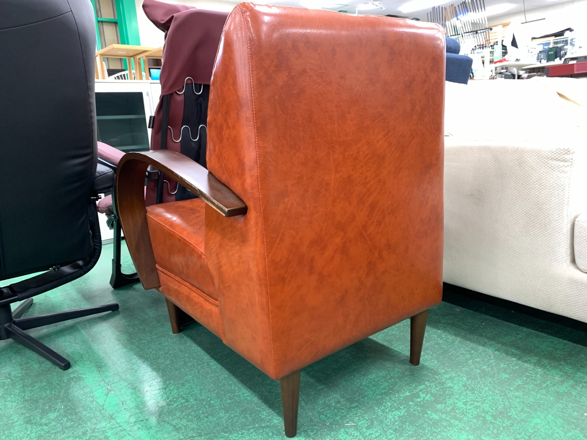 B-COMPANY/ビーカンパニー】クールベレザーソファーが買取入荷いたし