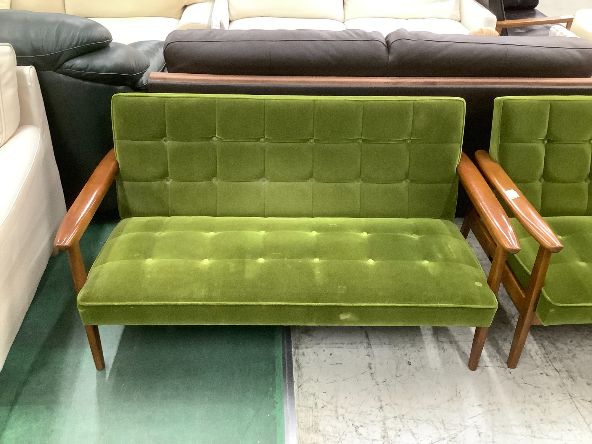 2階フロア中古家具・家電大量展示中！】カリモク60(karimoku）2