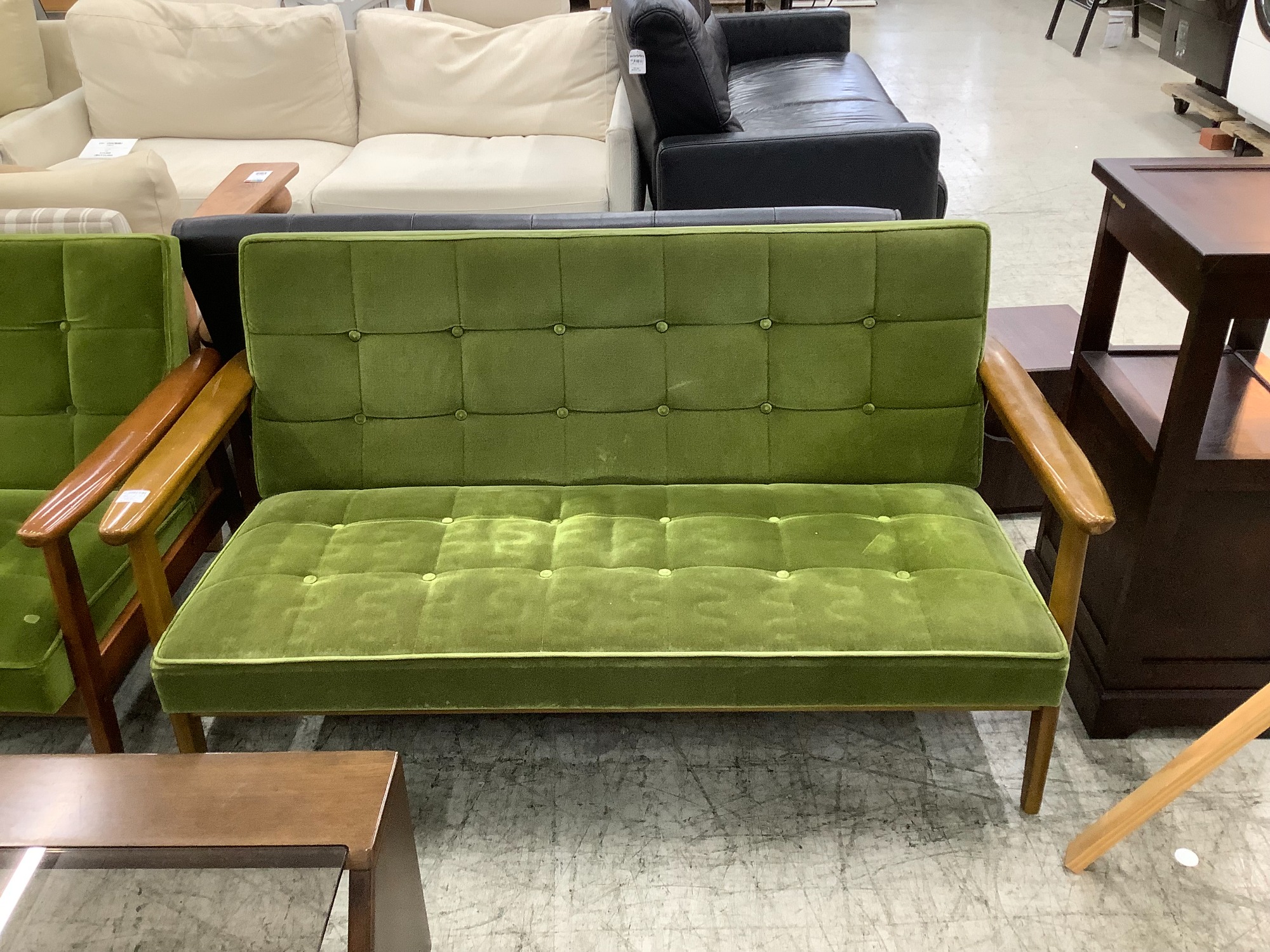 2階フロア中古家具・家電大量展示中！】カリモク60 Kチェア2シーターの