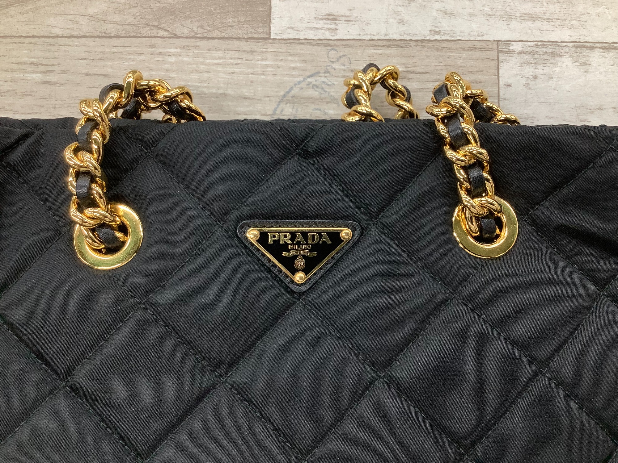 PRADA/プラダ】チェーントートバッグ(BN2740)を買取入荷いたし