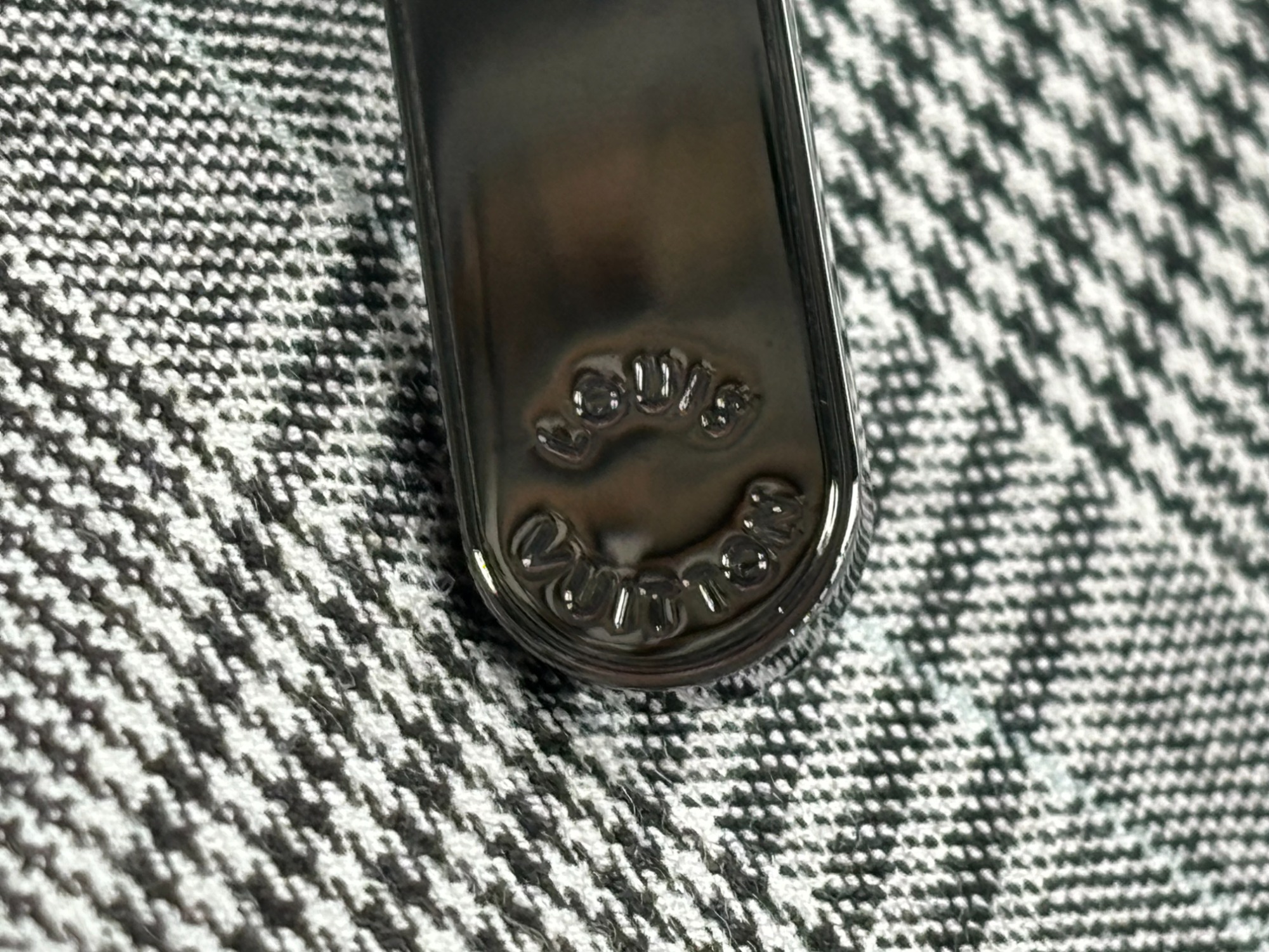 LOUIS VUITTON/ルイヴィトン】モノグラム・ヴェルニ 長財布 M90075を