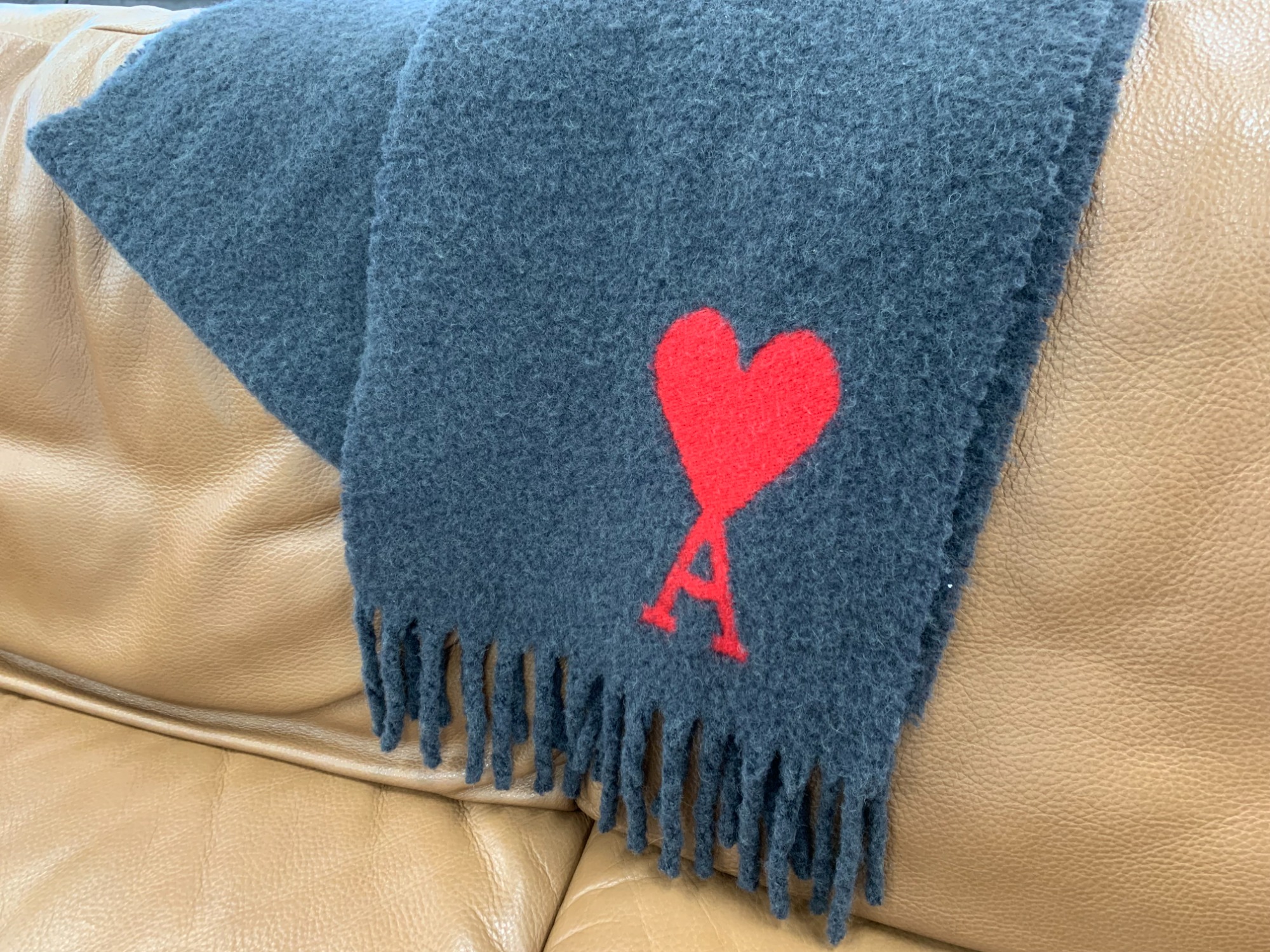 AMIPARIS/アミパリス】アルパカ混マフラーを買取入荷いたしました