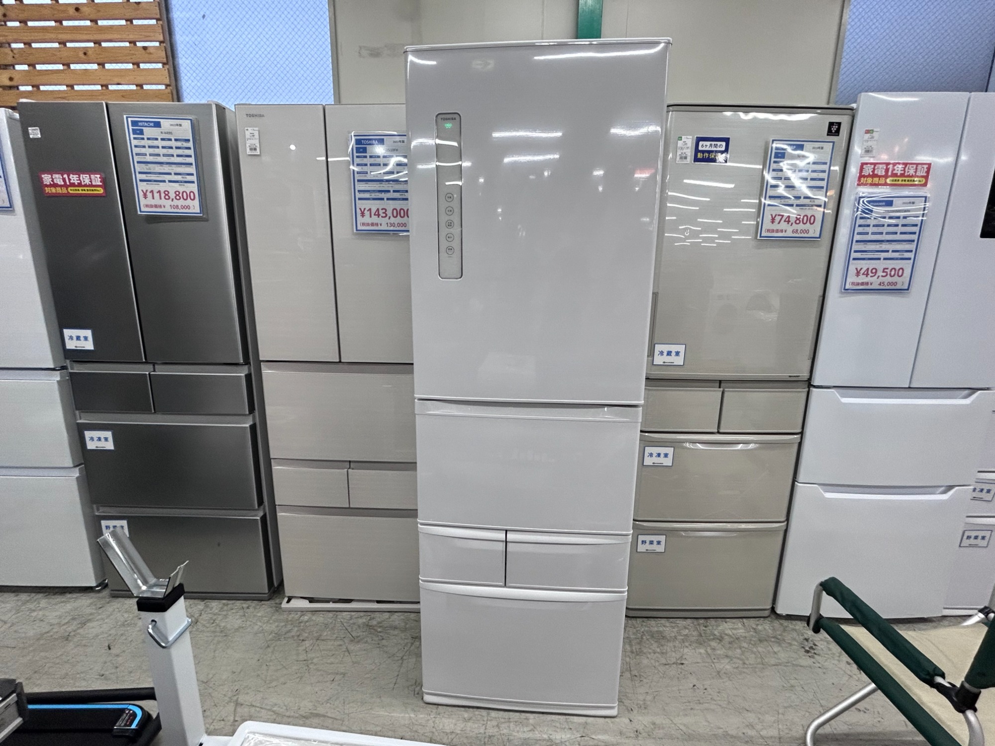 2階中古家電・家具大量展示中】TOSHIBA(東芝)5ドア冷蔵庫のご紹介です 