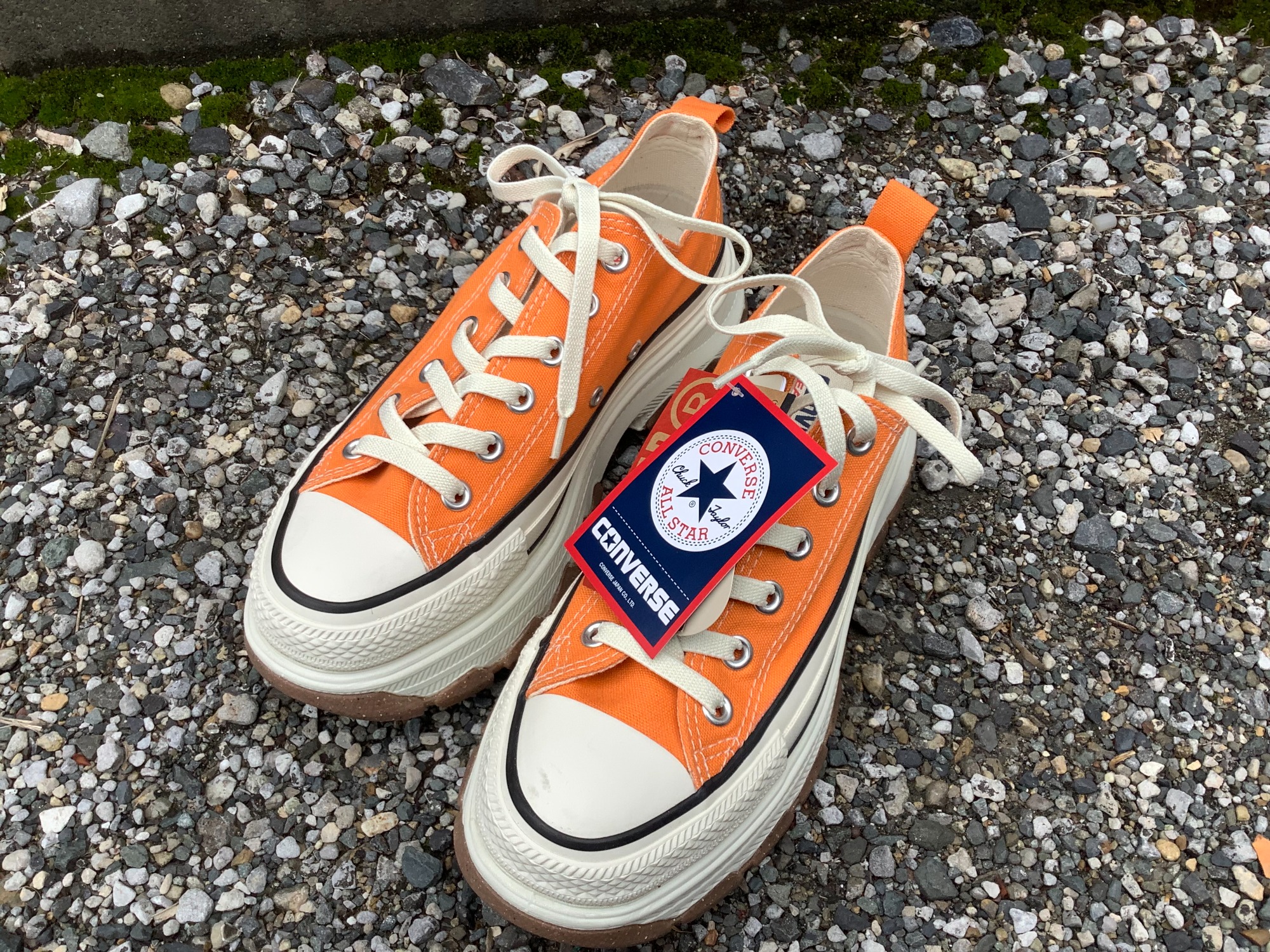 ‼️急募‼️新品スーパーファミンコン CONVERSE/コンバース】キャンバススニーカー TREKWAVE OX が買取入荷