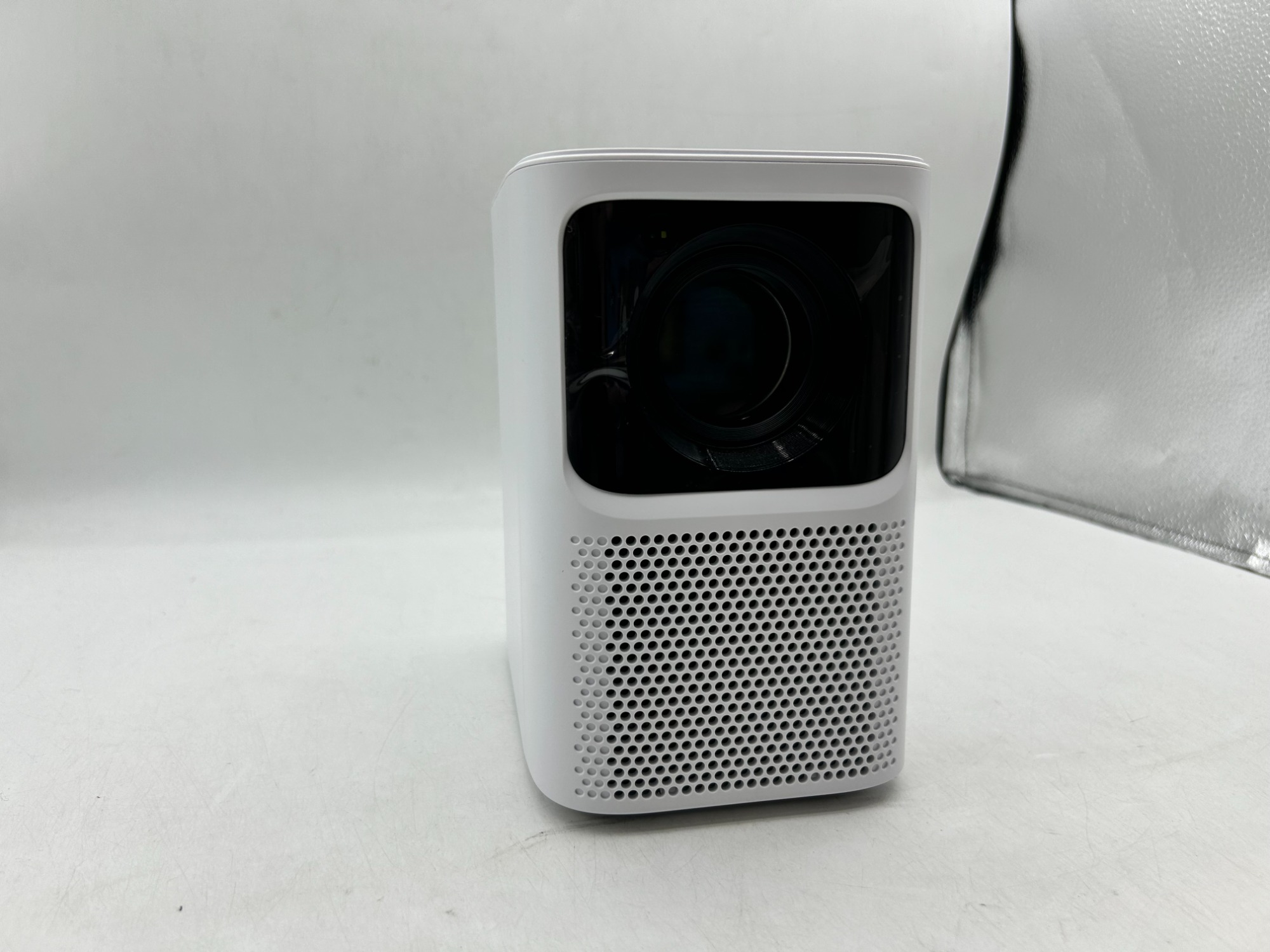 デジタル家電買取強化中♪】emotn / エモートン プロジェクター n1を