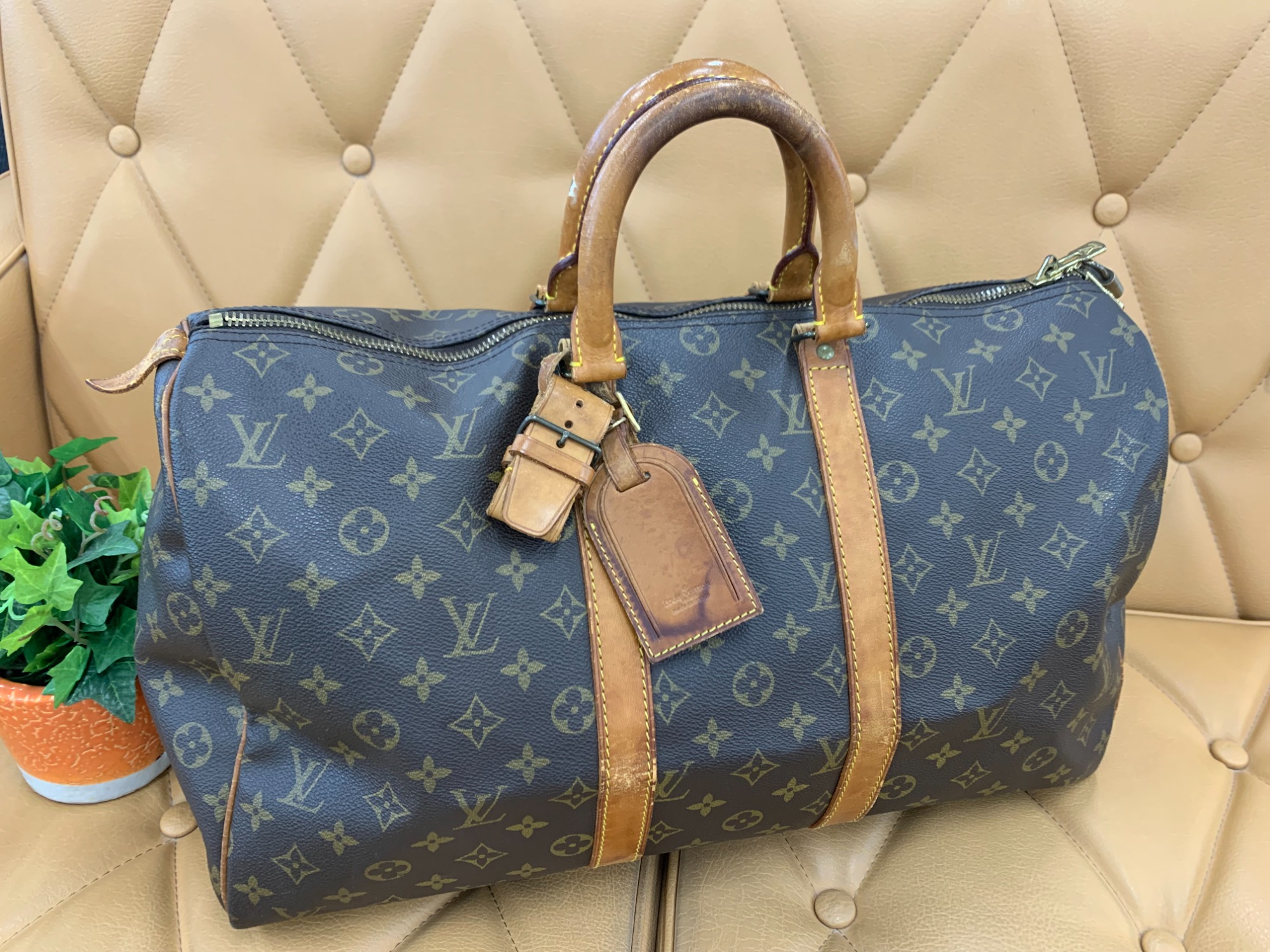 LOUIS VUITTON/ルイ・ヴィトン】モノグラム キーポル45 のご紹介です